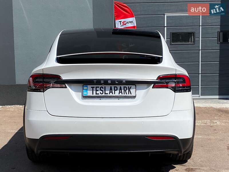 Позашляховик / Кросовер Tesla Model X 2019 в Києві