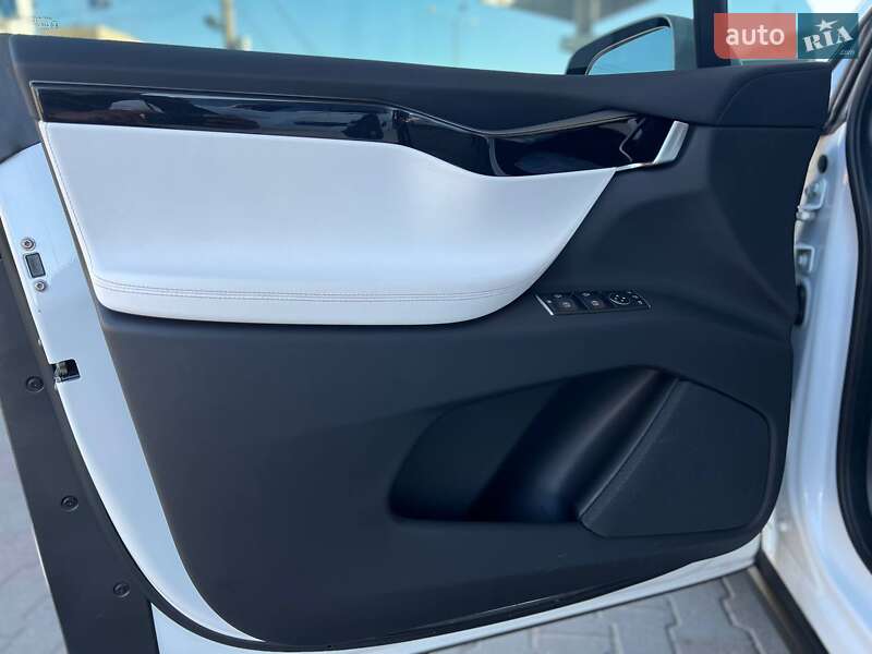 Позашляховик / Кросовер Tesla Model X 2020 в Одесі