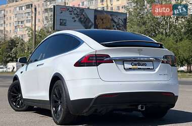 Позашляховик / Кросовер Tesla Model X 2020 в 