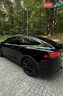 Позашляховик / Кросовер Tesla Model X 2020 в 