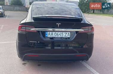 Позашляховик / Кросовер Tesla Model X 2017 в 