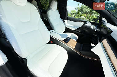 Позашляховик / Кросовер Tesla Model X 2022 в 
