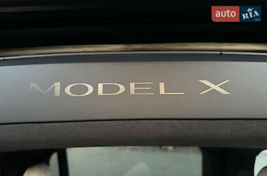 Позашляховик / Кросовер Tesla Model X 2022 в 