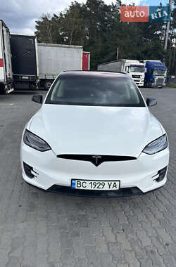 Внедорожник / Кроссовер Tesla Model X 2016 в 