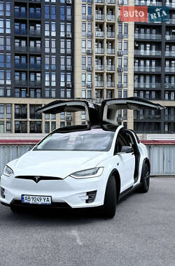 Внедорожник / Кроссовер Tesla Model X 2016 в 