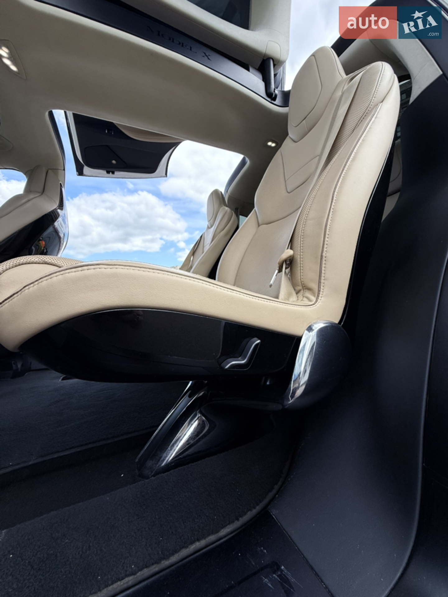 2016 Tesla Model X - мініатюра 28