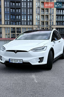 Внедорожник / Кроссовер Tesla Model X 2016 в 
