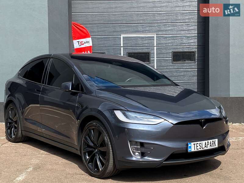 Позашляховик / Кросовер Tesla Model X 2019 в Києві