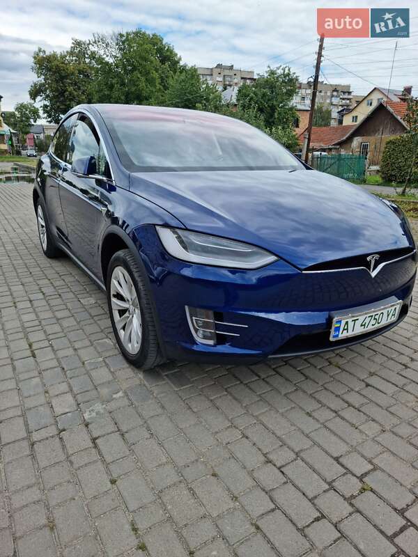 Внедорожник / Кроссовер Tesla Model X 2018 в 