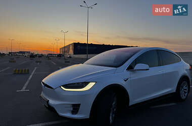 Внедорожник / Кроссовер Tesla Model X 2018 в 