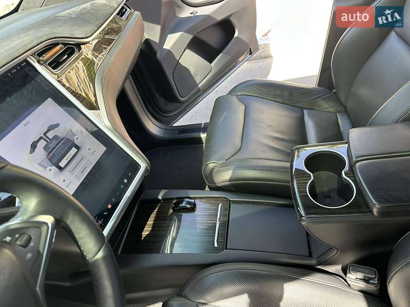 Внедорожник / Кроссовер Tesla Model X 2016 в Киеве фото 32 Внедорожник / Кроссовер Tesla Model X 2016 в Киеве