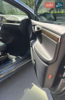 Внедорожник / Кроссовер Tesla Model X 2016 в 