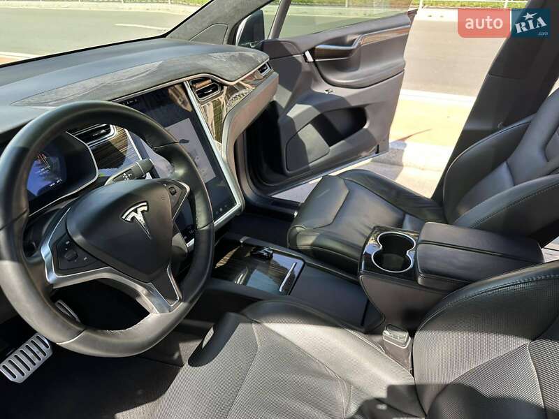 Внедорожник / Кроссовер Tesla Model X 2016 в Киеве фото 40 Внедорожник / Кроссовер Tesla Model X 2016 в Киеве