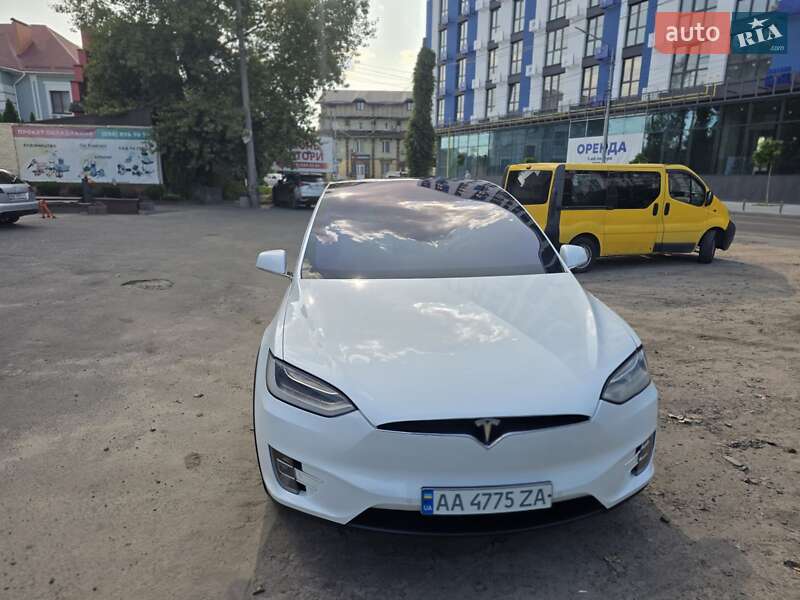 Внедорожник / Кроссовер Tesla Model X 2016 в Киеве фото 6 Внедорожник / Кроссовер Tesla Model X 2016 в Киеве