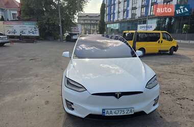 Позашляховик / Кросовер Tesla Model X 2016 в 