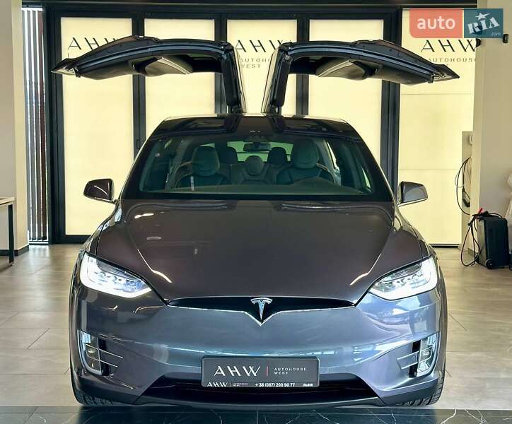 Внедорожник / Кроссовер Tesla Model X 2018 в Львове