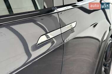Позашляховик / Кросовер Tesla Model X 2018 в 