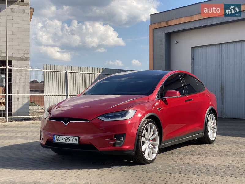 Tesla Model X 2016