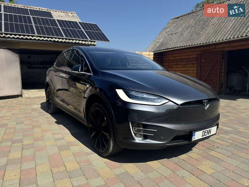 Позашляховик / Кросовер Tesla Model X 2016 в Кременці фото 3 Позашляховик / Кросовер Tesla Model X 2016 в Кременці
