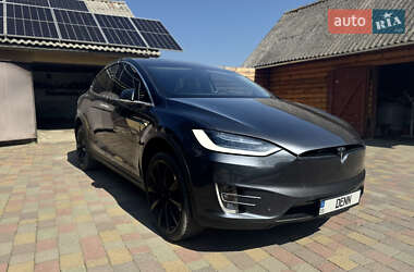 Позашляховик / Кросовер Tesla Model X 2016 в 
