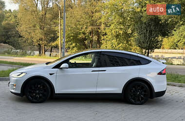 Позашляховик / Кросовер Tesla Model X 2018 в 