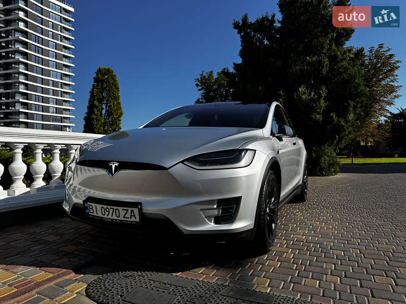 Позашляховик / Кросовер Tesla Model X 2016 в Одесі фото 9 Позашляховик / Кросовер Tesla Model X 2016 в Одесі