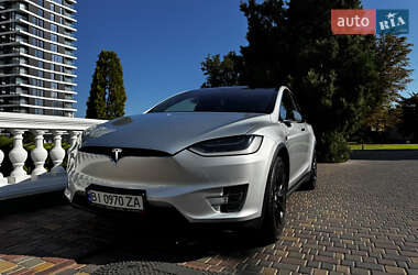 Позашляховик / Кросовер Tesla Model X 2016 в 