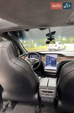 Внедорожник / Кроссовер Tesla Model X 2017 в 