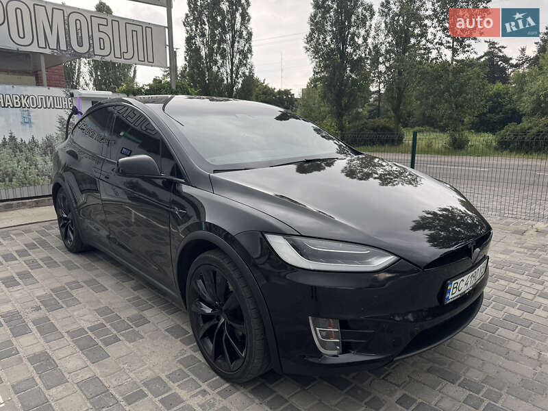 Внедорожник / Кроссовер Tesla Model X 2017 в Кременчуге