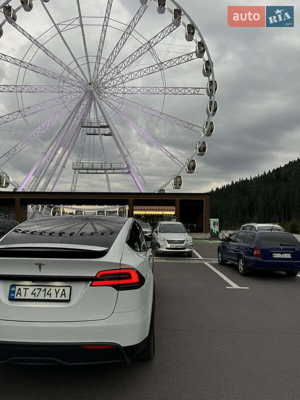 Позашляховик / Кросовер Tesla Model X 2022 в Косові