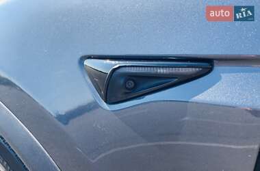 Внедорожник / Кроссовер Tesla Model X 2022 в 