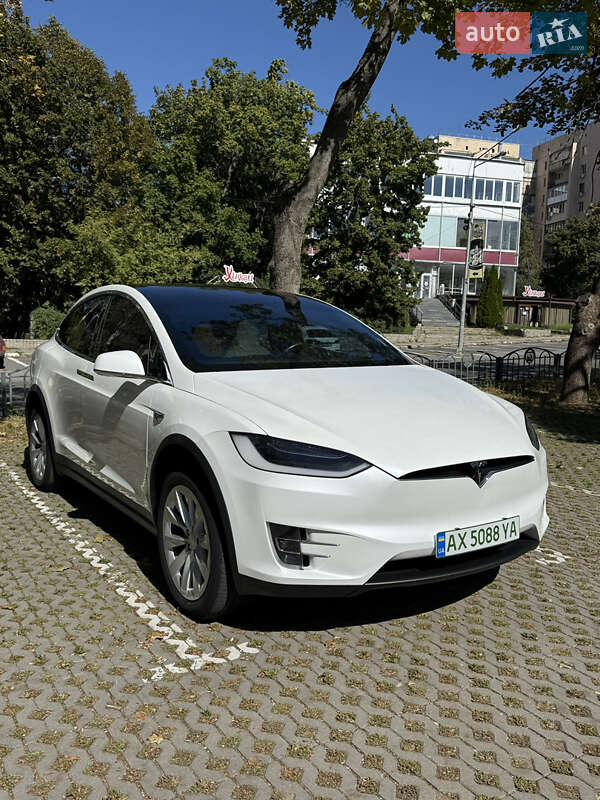 Tesla Model X 2017