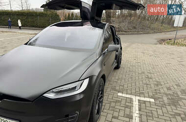 Внедорожник / Кроссовер Tesla Model X 2017 в 