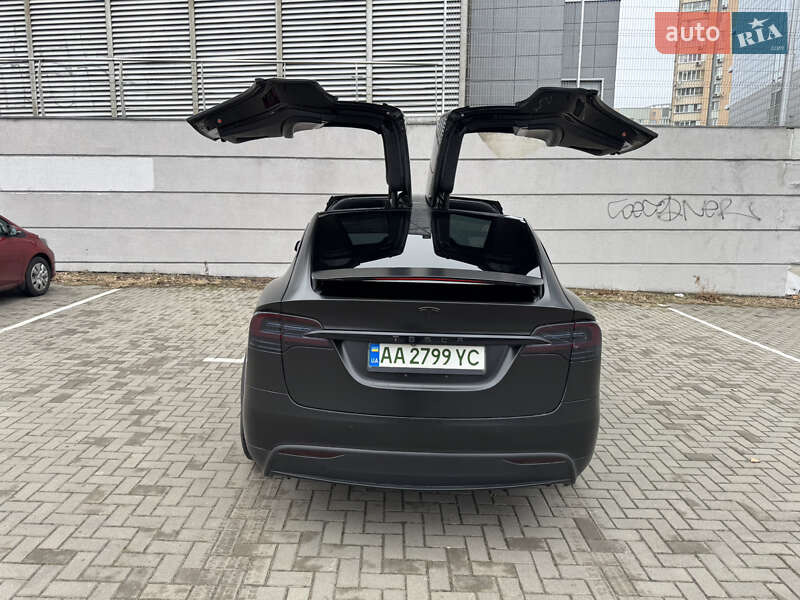 Позашляховик / Кросовер Tesla Model X 2017 в Києві фото 9 Позашляховик / Кросовер Tesla Model X 2017 в Києві