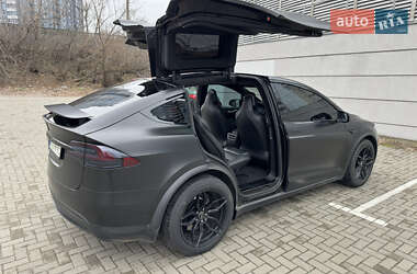 Внедорожник / Кроссовер Tesla Model X 2017 в 