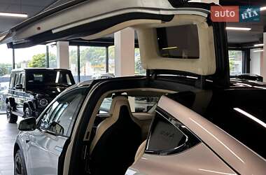 Внедорожник / Кроссовер Tesla Model X 2018 в 