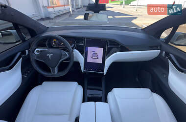 Внедорожник / Кроссовер Tesla Model X 2019 в 