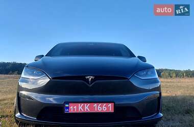 Позашляховик / Кросовер Tesla Model X 2024 в 