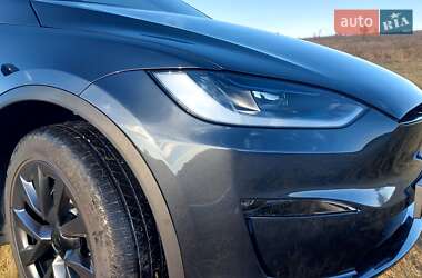 Позашляховик / Кросовер Tesla Model X 2024 в 
