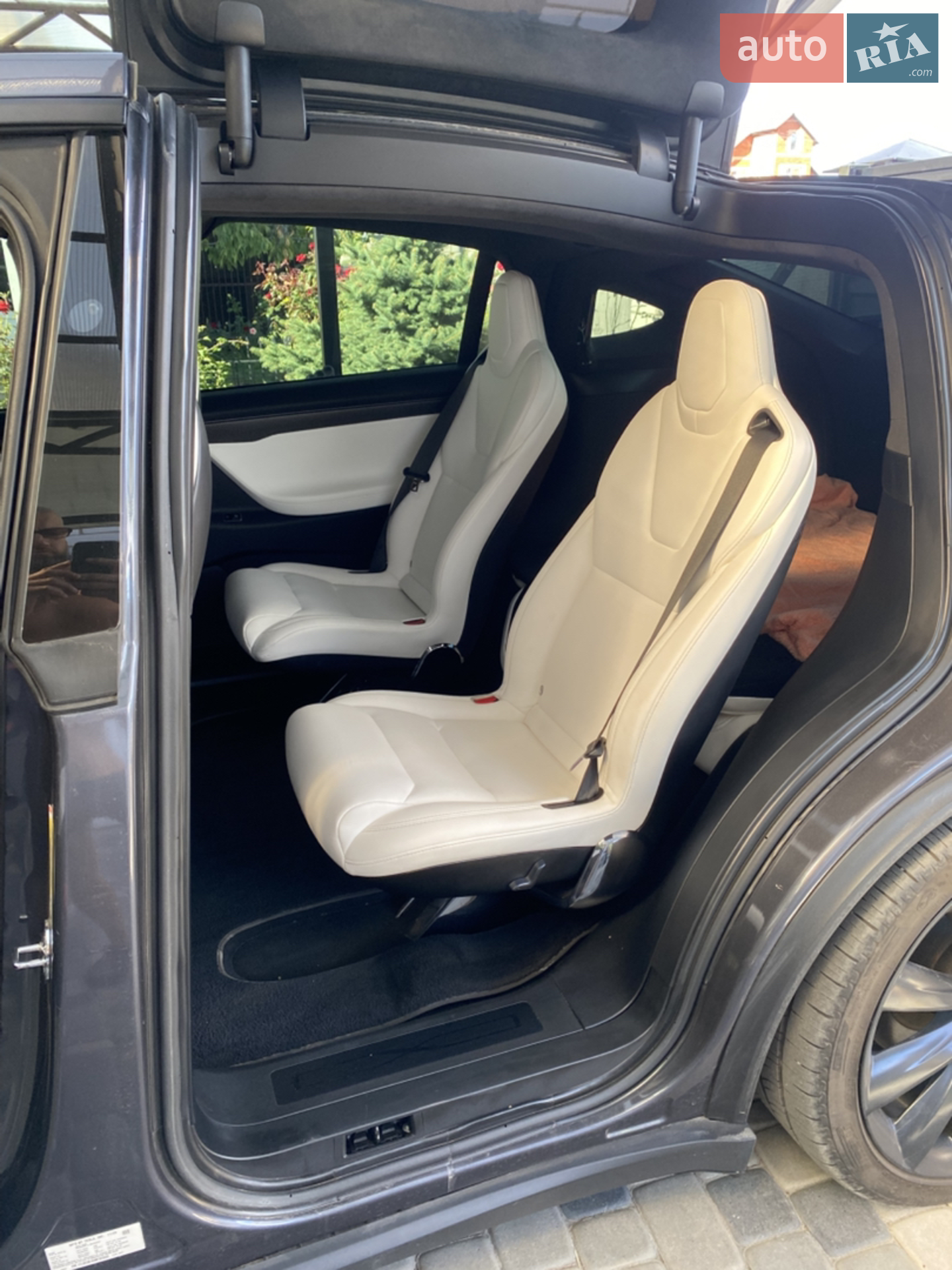 2020 Tesla Model X - мініатюра 8