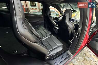 Внедорожник / Кроссовер Tesla Model X 2016 в 