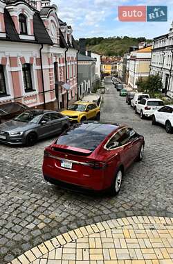 Внедорожник / Кроссовер Tesla Model X 2016 в 