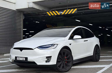 Позашляховик / Кросовер Tesla Model X 2020 в 