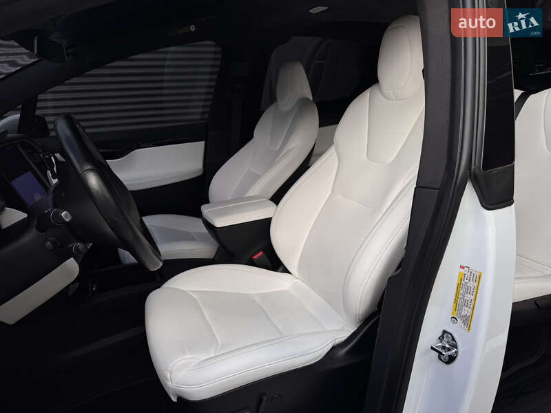 Позашляховик / Кросовер Tesla Model X 2020 в Києві фото 28 Позашляховик / Кросовер Tesla Model X 2020 в Києві