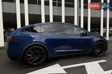 Внедорожник / Кроссовер Tesla Model X 2020 в 