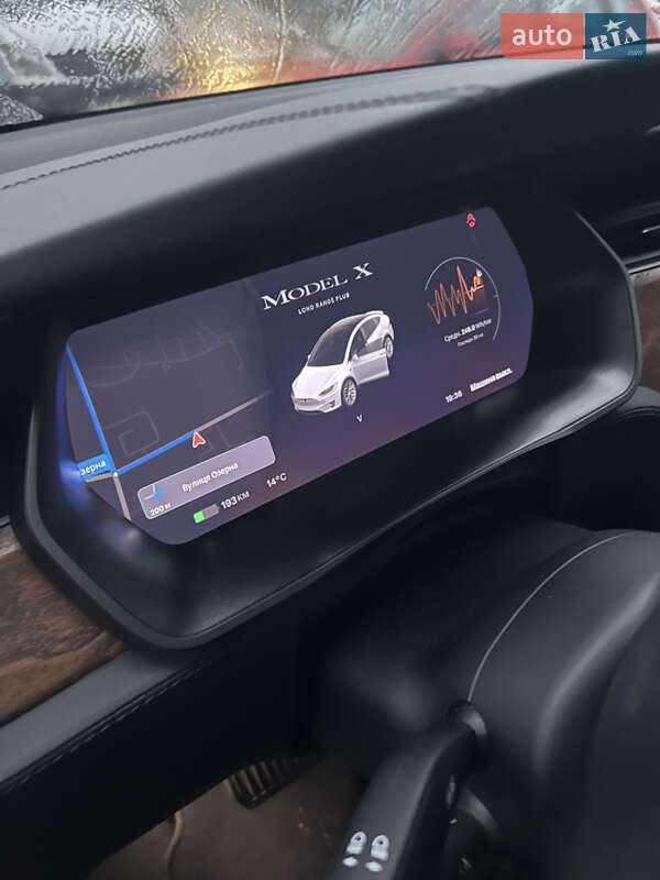 Позашляховик / Кросовер Tesla Model X 2020 в Хмельницькому