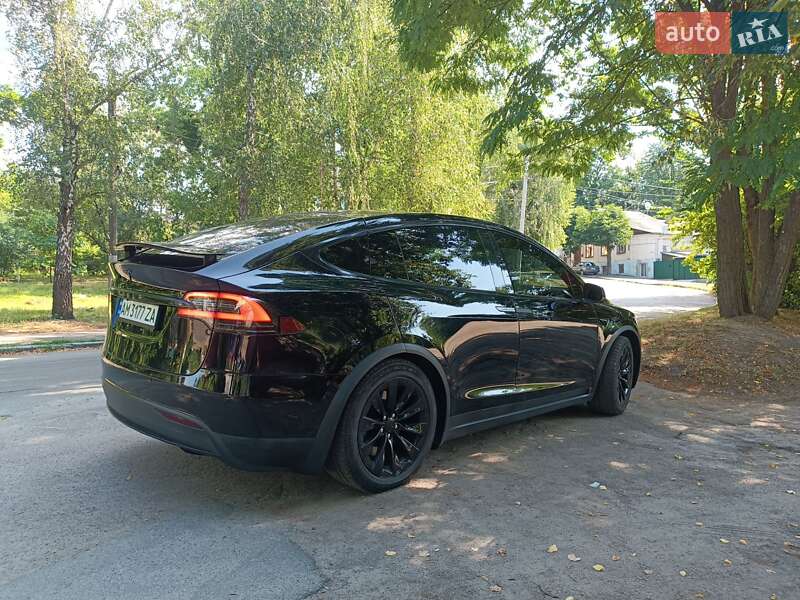 Позашляховик / Кросовер Tesla Model X 2017 в Житомирі