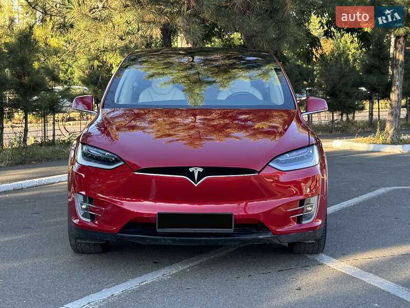 Позашляховик / Кросовер Tesla Model X 2018 в Одесі