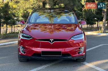 Позашляховик / Кросовер Tesla Model X 2018 в 