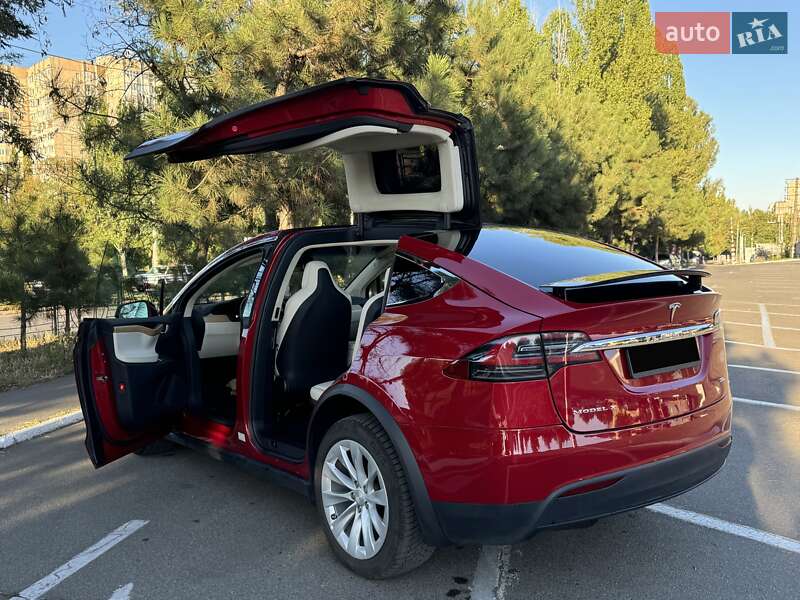 Позашляховик / Кросовер Tesla Model X 2018 в Одесі